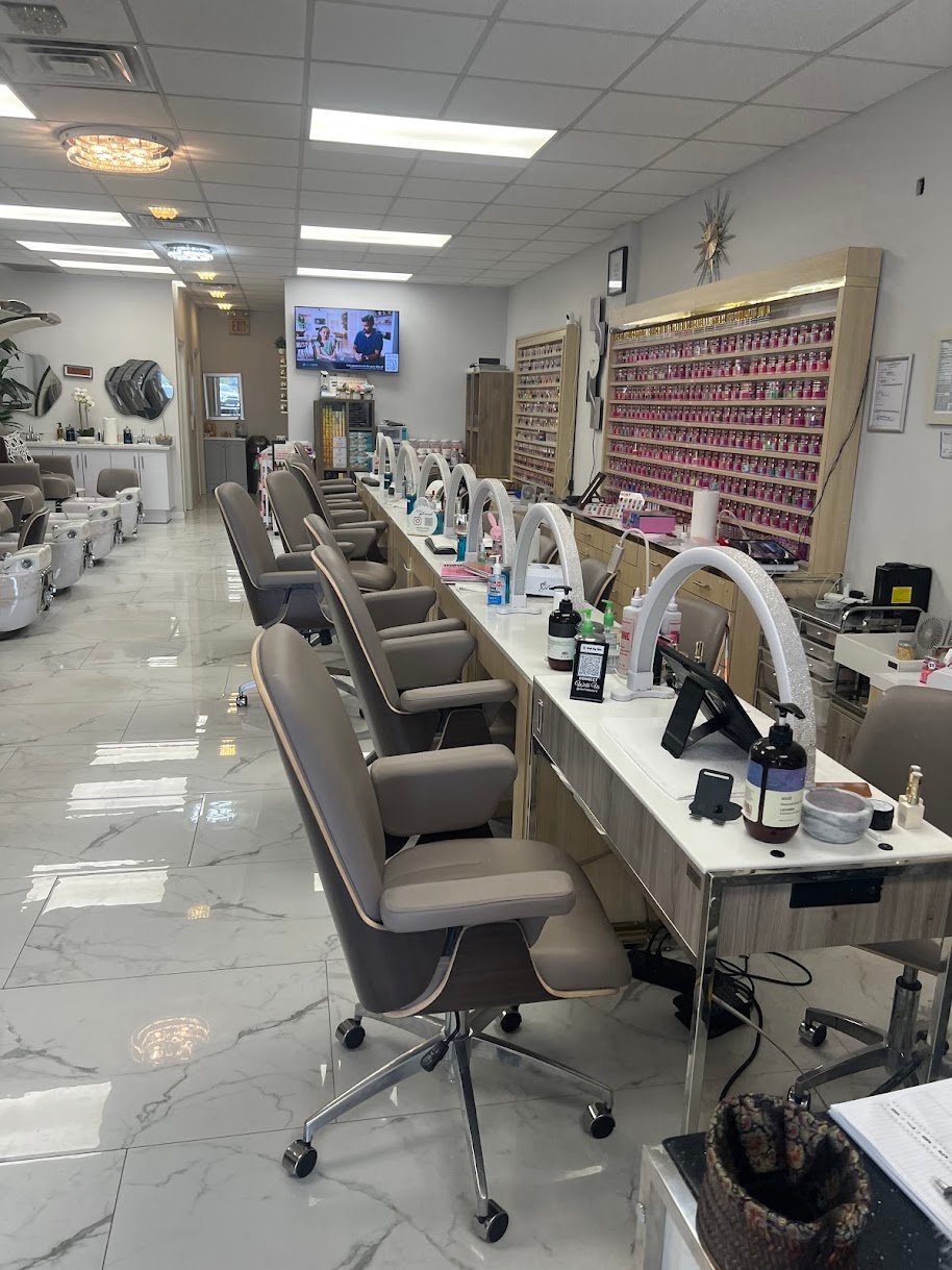 Noir Nail Bar